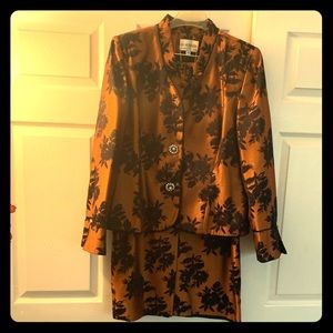 Elegant Lily and Taylor 2pcs suit